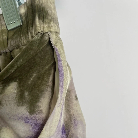 Chicos Midi Skirt Purple Green Cream Watercolor Abstract Design Size 1 (sz 8) - Picture 5 of 12